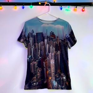Unbranded cityscape T-shirt.